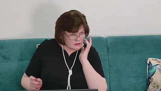 Sandra_Sunrise Adlı Modelin Canlı XXX Sohbeti