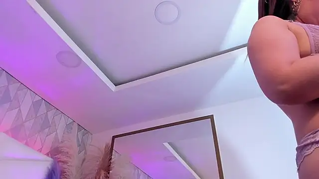 Nina_Ford_'s Live XXX Chat