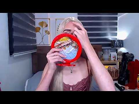 แชท XXX สดของ JuicyCockThea