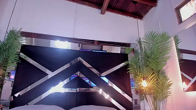 emily-fox: απευθείας συνομιλία ΧΧΧ