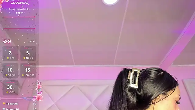 Miaa_Smithh__ লাইভ XXX চ্যাট