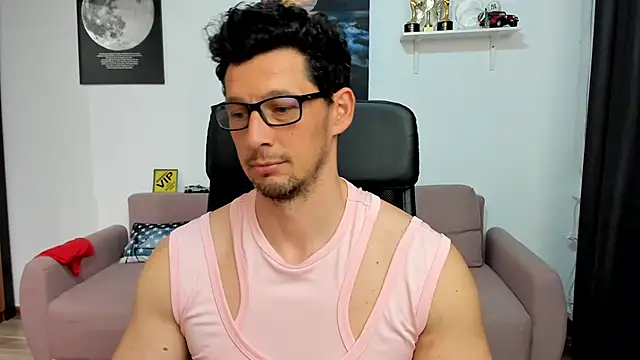 BrutusK08 Webcam show