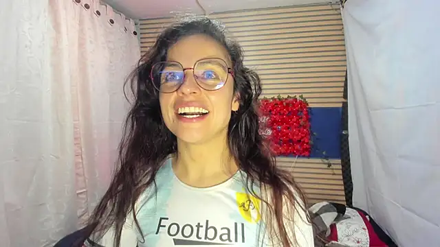 rosse_2504 Adlı Modelin Canlı XXX Sohbeti