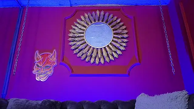 Chatroom XXX en direct de Julieta_Russell