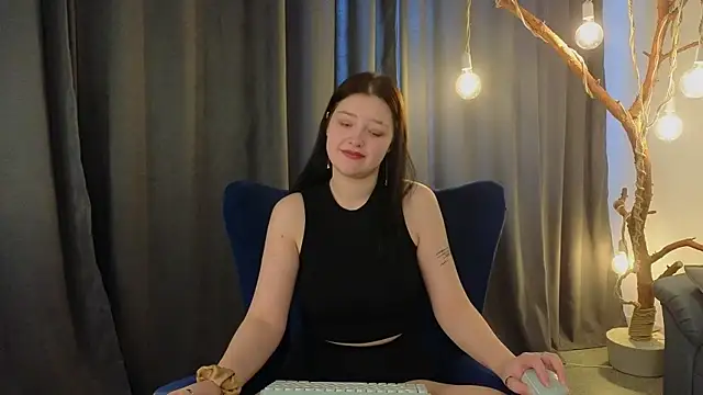 Chat +18 de DeliaEffy ao vivo