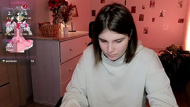 Онлайн чат XXX Ruyjin_Choi