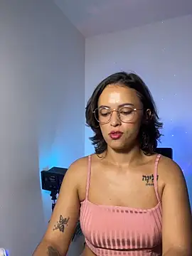 Chat +18 de zhara_1198 ao vivo