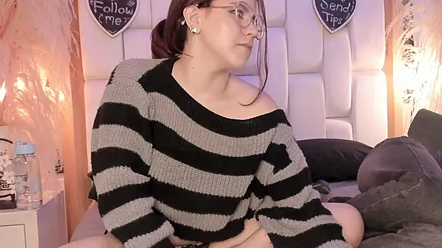 Daphne_And_Roger's Webcam Show