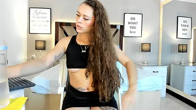 แชท XXX สดของ cellestehot