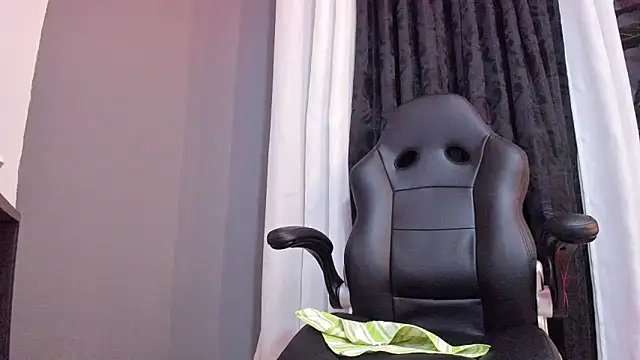 ian_lombardin Webbikameraesitys