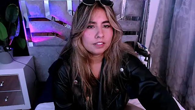 Sofiazaf_ Chat XXX in diretta