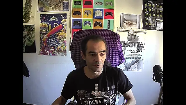 ReyDeBotonesのウェブカメラショー