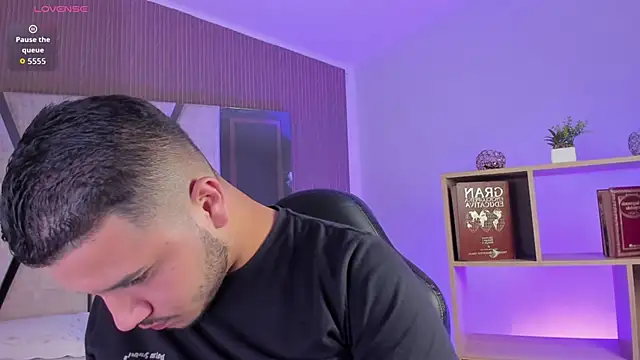 Axel_grey_ webkamerás műsora