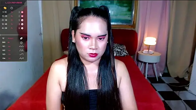 HugeCumRainSamantha 在線直播表演