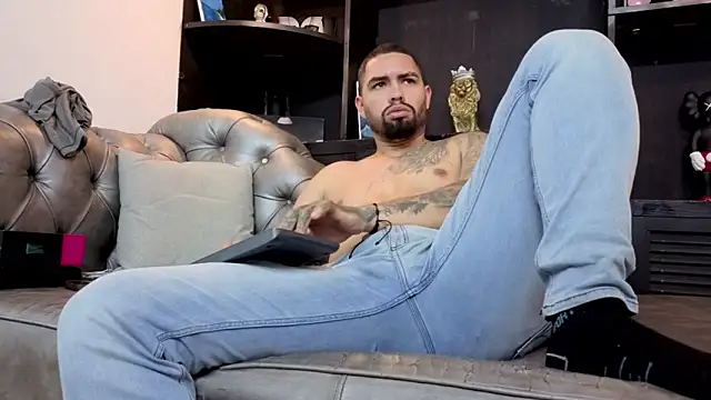 matteosantosのライブXXXチャット