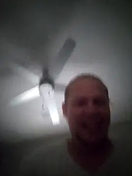 yourMasterisBoredn Webbikameraesitys