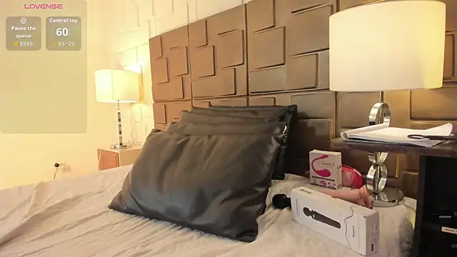 NaomyRivera লাইভ XXX চ্যাট