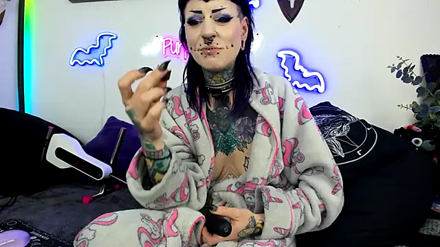 Purple_Coffin666 Live XXX Chat