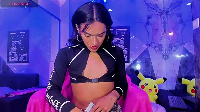 Isabella_stanford2: διαδικτυακό σόου στην κάμερα