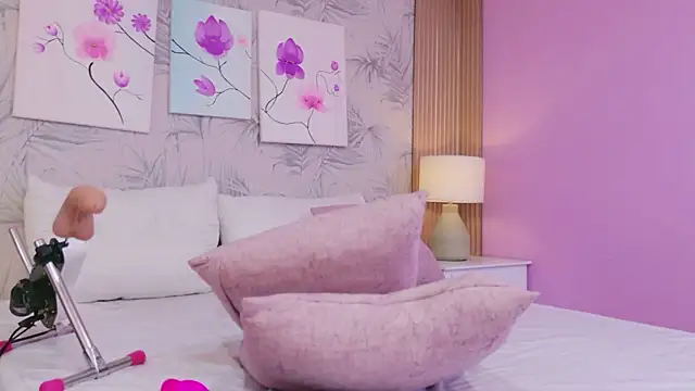 EmmaLeensn Live XXX chat