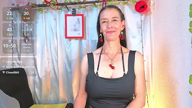 LeanaMaturee's Webcam Show