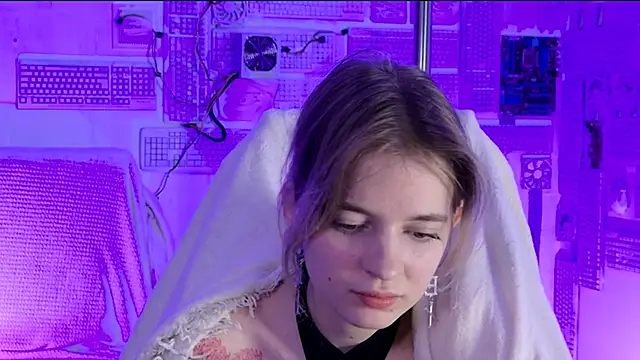 Chat +18 de TinaDavil ao vivo