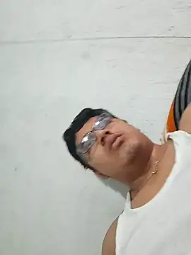 Show de webcam de ChicoHot2503