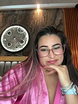 Chatroom XXX en direct de BellaPeers_