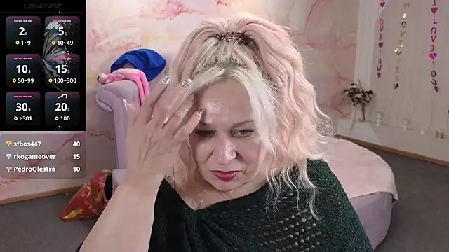 Chat +18 de Penelope_Pinky ao vivo