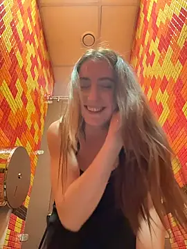 Tiny_Anny webcam show