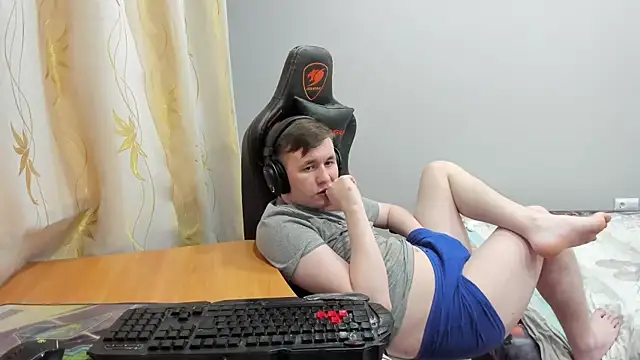 iliaskrisloveのウェブカメラショー