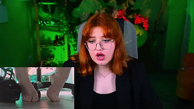 แชท XXX สดของ StaceyJensen