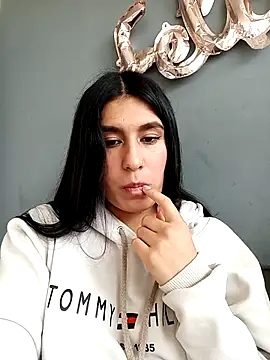 charlottte_wh live XXX chat