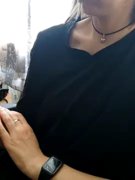 Živý XXX chat Aashikalaa