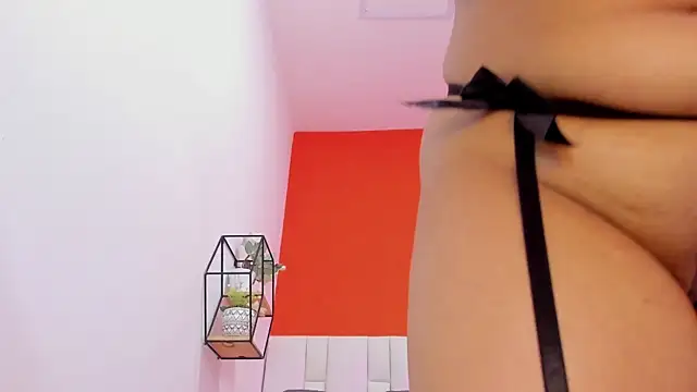 Curly_temptation – Naživo XXX chat