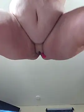 Chat XXX en directo de Love86Emily