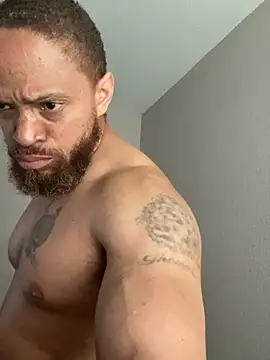 Fathero1time Chat XXX in diretta