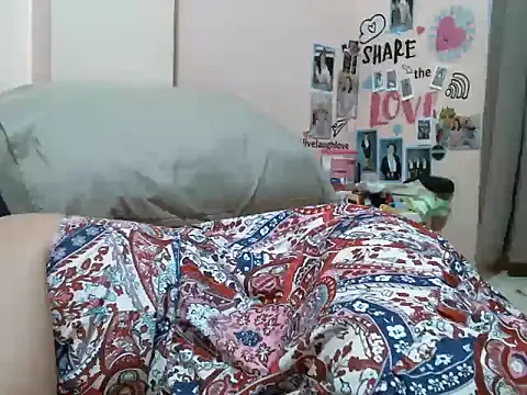 im_your_secret élő XXX-chatje