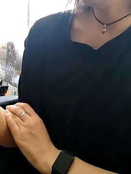 Živý XXX chat Aashikalaa