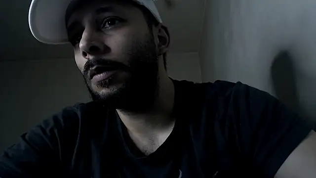 Show modela henryaxe na web-kameri