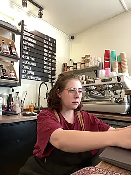 cinnabon_'s Live XXX Chat