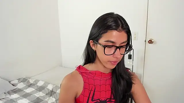 XXX chat uživo modela Mazikeen__18