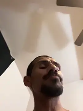 geeebaby69's Webcam Show