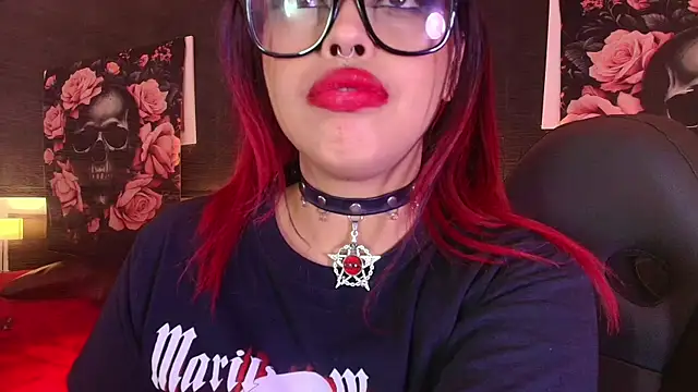 EvaaFoxxy1's Live XXX Chat