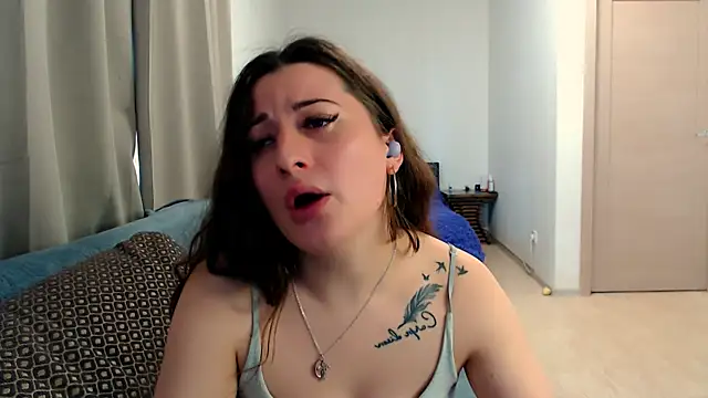 Chat +18 de Helen_Adams_ ao vivo