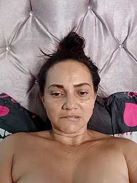 Chat +18 de Amanda39 ao vivo