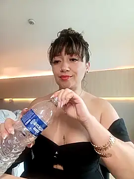 Chat +18 de tata_sanz_ ao vivo