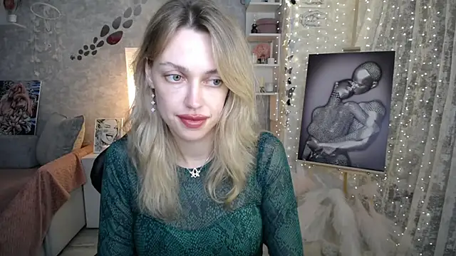 NickyAdamidi 即時 XXX 聊天