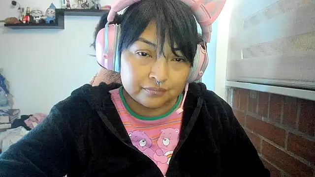 Shaddycute_ – Naživo XXX chat