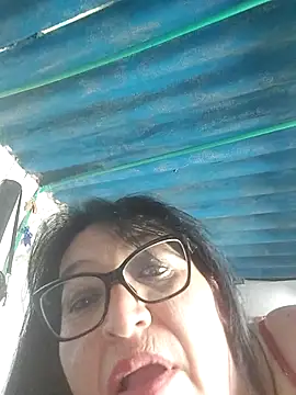 clarita_01: онлайн-секс-чат